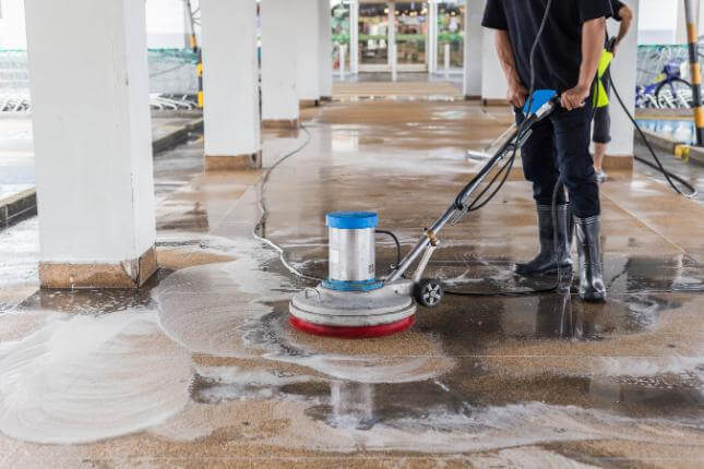 Bund Clean in Huntingdon